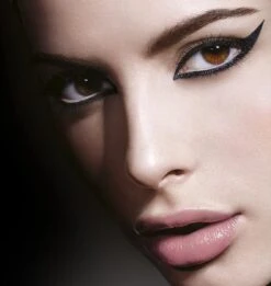 Maybelline Lasting Drama 24H Eyeliner - 4 Crushed Emerald -Oogmake Up Winkel 1136x1200