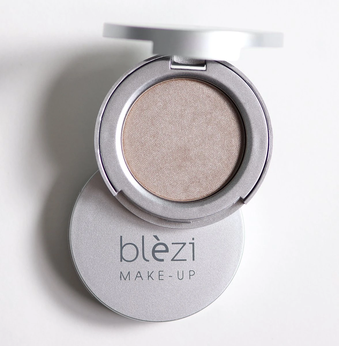 Blèzi® Eye Shadow 80 Sandy Beige - Nude Oogschaduw - Matglanzend Beige 2 Blèzi® Eye Shadow 80 Sandy Beige - Nude Oogschaduw - Matglanzend Beige - Afbeelding 2