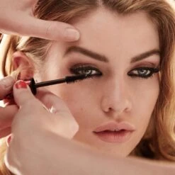 Max Factor 2000 Calorie Curl Addict Mascara - Zwart -Oogmake Up Winkel 1200x1198 12