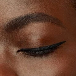 Bourjois Contour Clubbing Waterproof Oogpotlood - 41 Black Party 28 Bourjois Contour Clubbing Waterproof Oogpotlood - 41 Black Party -Oogmake Up Winkel 1200x1200 1113