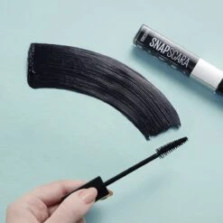 Maybelline Snapscara Mascara - HD Black - Zwart - Natuurlijk Uitziend Volume 18 Maybelline Snapscara Mascara - HD Black - Zwart - Natuurlijk Uitziend Volume -Oogmake Up Winkel 1200x1200 130
