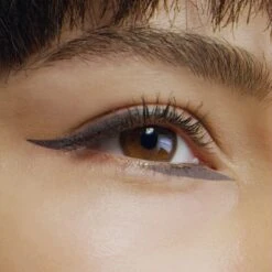 L'Oréal Paris Matte Signature Eyeliner Van Superliner – Matte Liquid Eyeliner – Waterproof - 06 Greige Signature – Grijs -Oogmake Up Winkel 1200x1200 455