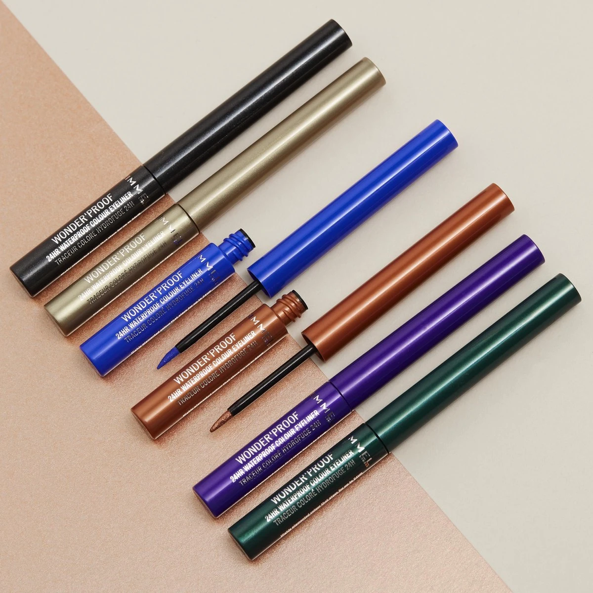 Rimmel London Rimmel Wonder'proof Liner Eyeliner - 005 Blue 4 Rimmel London Rimmel Wonder'proof Liner Eyeliner - 005 Blue - Afbeelding 4