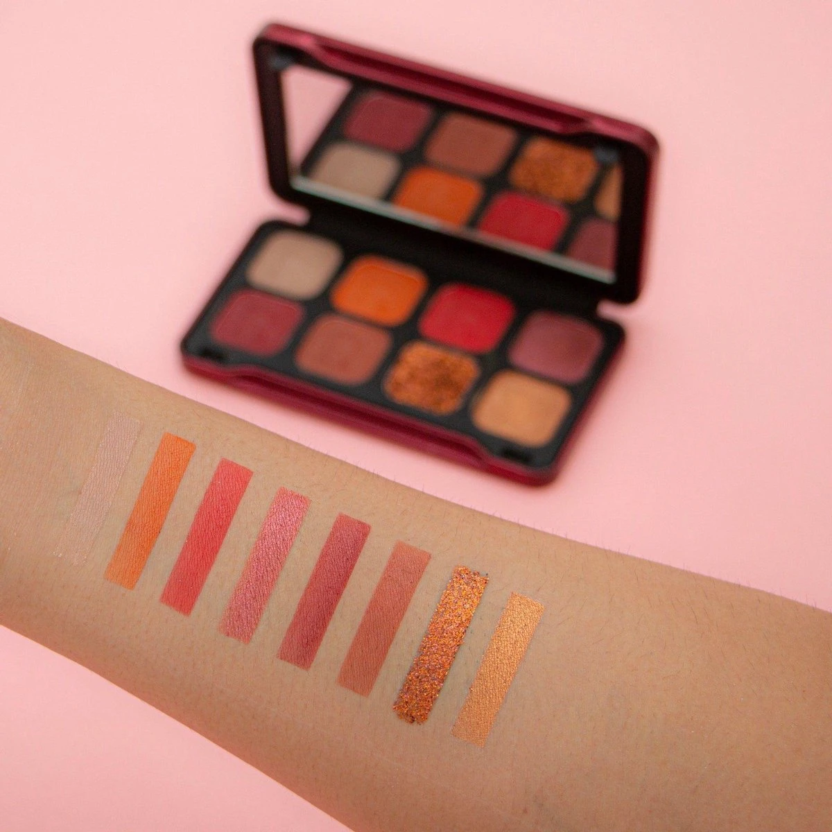 Makeup Revolution - Forever Flawless Dynamic Eyeshadow Palette - Eye Shadow Palette 8 G Dynasty 5 Makeup Revolution - Forever Flawless Dynamic Eyeshadow Palette - Eye Shadow Palette 8 G Dynasty - Afbeelding 5