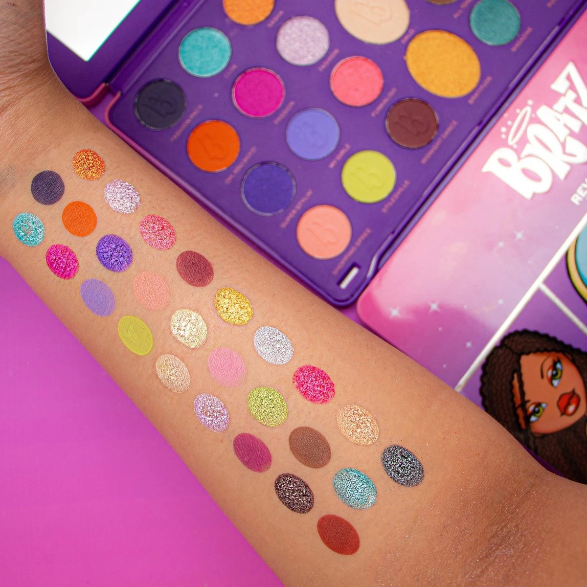 Makeup Revolution X Bratz Limitless Eyeshadow Palette - Oogschaduw Palette 4 Makeup Revolution X Bratz Limitless Eyeshadow Palette - Oogschaduw Palette - Afbeelding 4