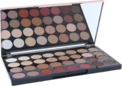 Makeup Revolution Flawless 3 Oogschaduw Palette - Resurrection 9 Makeup Revolution Flawless 3 Oogschaduw Palette - Resurrection -Oogmake Up Winkel 1200x844 3