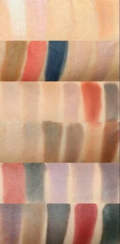Makeup Revolution Flawless Matte 2 Oogschaduw Palette -Oogmake Up Winkel 591x1200 1