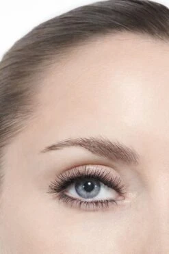 CHANEL Noir Allure Wimpermascara 10 11 CHANEL Noir Allure Wimpermascara 10 -Oogmake Up Winkel 800x1200 11