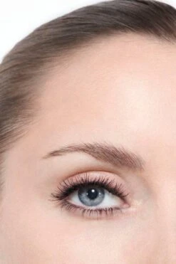 Chanel Dimensions De Chanel Mascara - 10 Noir - Zwart 10 Chanel Dimensions De Chanel Mascara - 10 Noir - Zwart -Oogmake Up Winkel 800x1200 3