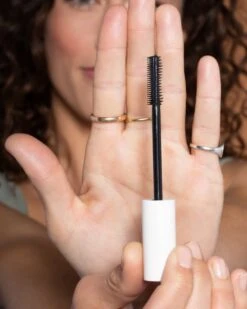 ILIA Beauty - Mascara After Midnight -Oogmake Up Winkel 960x1200 6