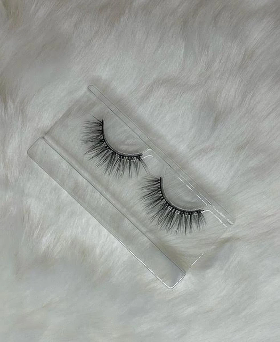 EHHbeauty - Wimpers - Nepwimpers - Lashes - Fluffy - Cat Eye - Natuurlijke Wimpers 1 EHHbeauty - Wimpers - Nepwimpers - Lashes - Fluffy - Cat Eye - Natuurlijke Wimpers
